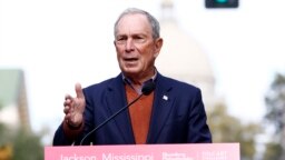 Tỷ phú-cựu thị trưởng New York City-Michael Bloomberg.