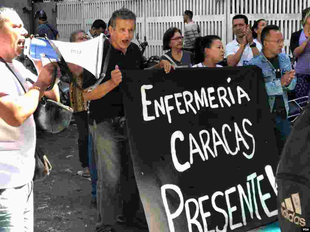 &ldquo;No queremos ver más hospitales que cambiaron su olor característico de alcohol, cloro, a orine (&hellip;) y baños putrefactos&rdquo;, dijo Contreras.