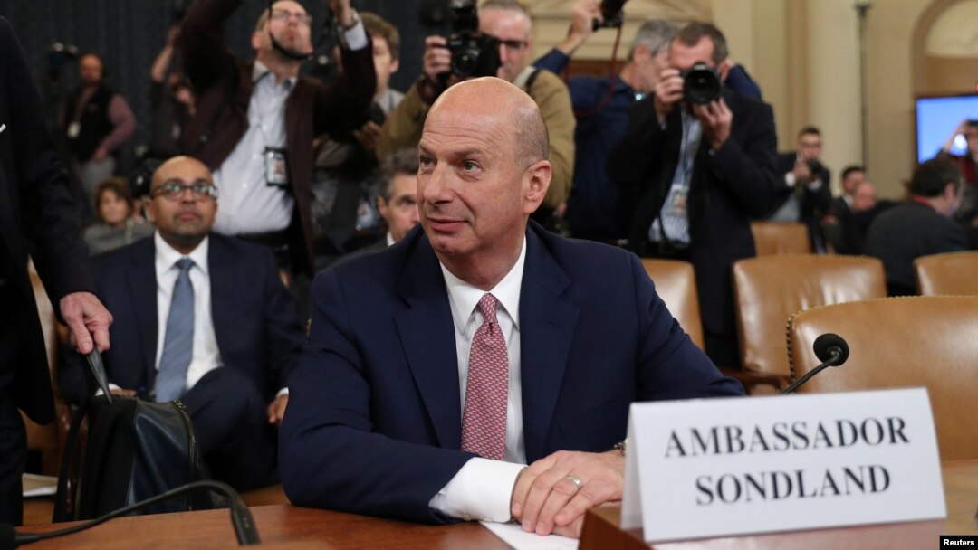 ARHIVA / Američki ambasador u EU Gordon Sondlend svedoči na pretresu Odbora za obaveštajna pitanja u Predstavničkom domu, 20. novembra 2019. (Foto: Reuters) 