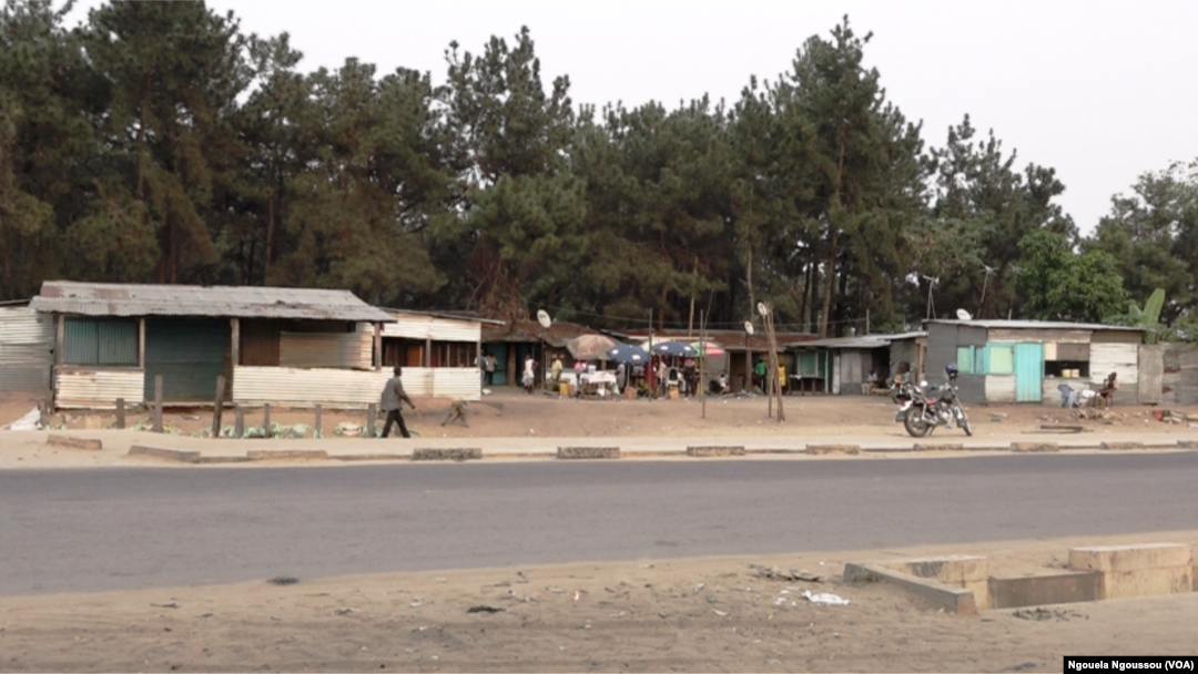 Ikambi y'Impunzi z'Abanyarwanda y'i Kintele mu buraruko bwa Brazzaville (VOA/ Ngouela Ngoussou)