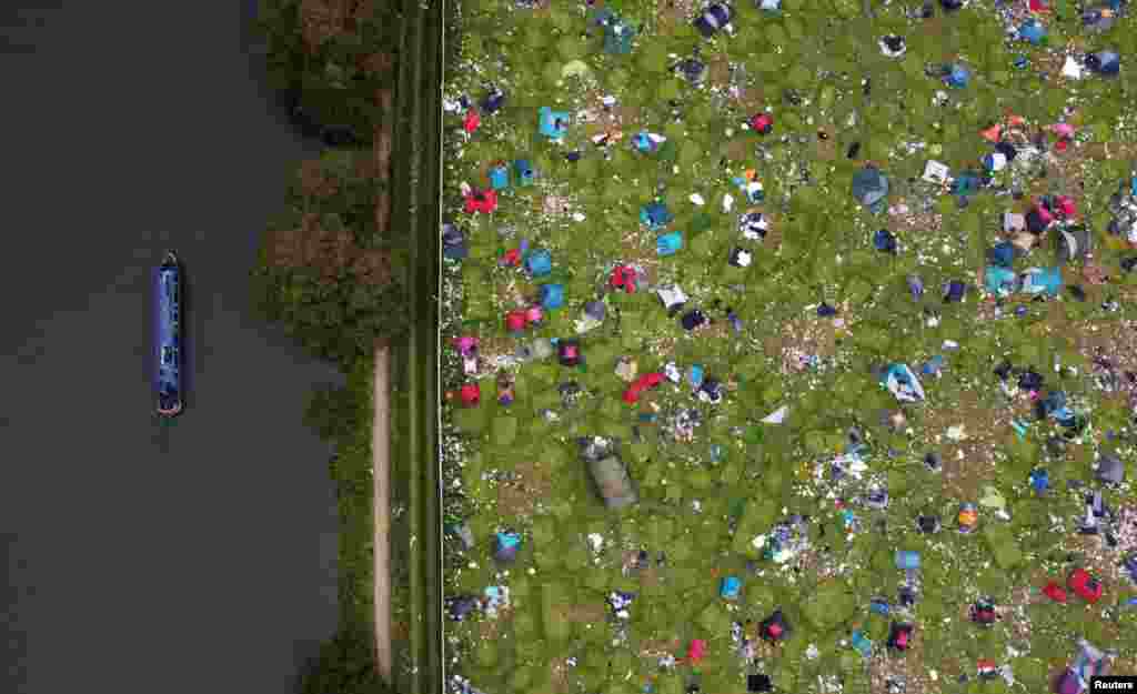 Abandoned tents are seen at the Reading Festival campsite after the event, in Reading, Britain.