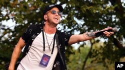 Ryan Tedder, penyanyi band One Republic saat tampil di acara Global Citizen Festival 2019 di Central Park, New York, 28 September 2019. (Foto: Charles Sykes/Invision/AP)