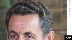 سارکوزی پيشنهاد احمدی نژاد را در زمينه مبادله زندانيان باجگيری ناميد