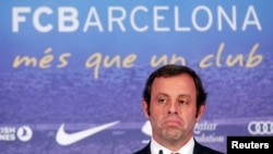 L'ancien président du FC Barcelona Sandro Rosell lors d'une conférence de presse à Barcelona, le 13 juin 2013.