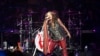 ARCHIVO - Steven Tyler de Aerosmith se presenta durante la primera noche de su "Peace Out: The Farewell Tour" el 2 de septiembre de 2023 en el Wells Fargo Center de Filadelfia.