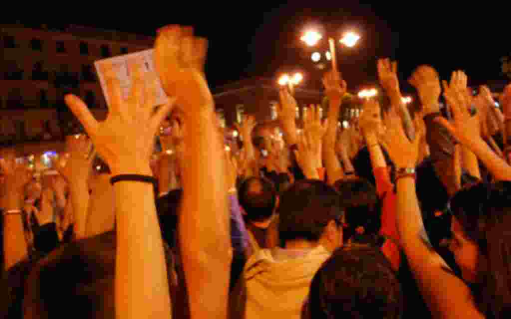 Madrid pide una democracia real