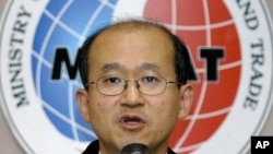 Lim Sung-nam speaks at the truce village of Panmunjom, in the demilitarized zone separating the two Koreas (File Photo).