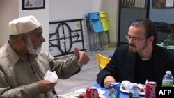 Almanya'da Müslüman Gruplar Tepkili