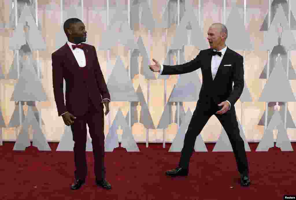 Os actores David Oyelowo (esq) e Michael Keaton 