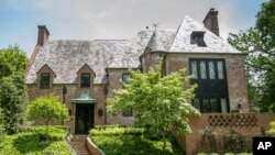 Real estate circles buzzed May 25, 2016, over reports that then president Barack Obama and first lady Michelle Obama have decided to rent this nine-bedroom mansion in one of Washington’s poshest neighborhoods when he leaves office in January 2017. On Thursday, news broke that they are buying the house the have been renting.
