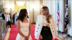 آمریکا از لنز دوربین - دیدار بانوی اول و بانوی دوم آمریکا با خانواده‌های نظامیان