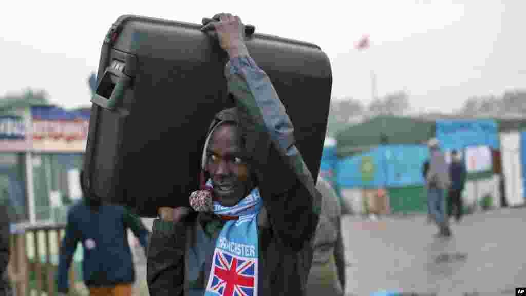 ምፍራስ መዓስከር ስደተኛታት 'ካሊ' ፈረንሳ