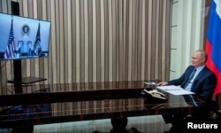 Russian President Vladimir Putin holds talks with U.S. President Joe Biden via a video link in Sochi, Russia, Dec. 7, 2021. (Sputnik/Sergey Guneev/Pool via Reuters)