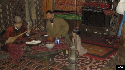 Katta, shahvatparast, semiz keksa ayollarning suratlari Mushukdagi jinsiy aloqa