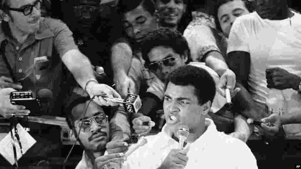 መሓመድ ዓሊ(ካሲስ ክለይ)፡ ሻምፕዮን መኸተ ጉስጢ ከቢድ ሚዛን ዓለም ዝነበረ