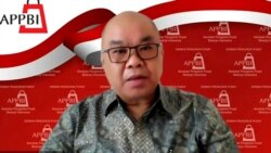 Ketua Umum Asosiasi Pengelola Pusat Perbelanjaan Indonesia (APPBI) Alphonzus Widjaja, dalam tangkapan layar. (Foto: VOA/Nurhadi)