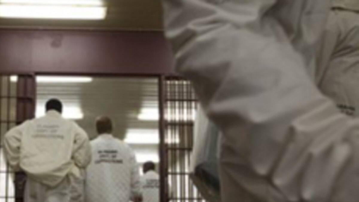 Longer Prison Terms Mean More Seniors Behind Bars