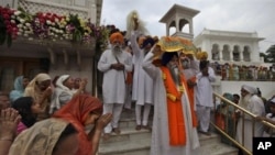 Trên thế giới có 20 triệu người theo đạo Sikh, tập trung nhiều nhất tại tỉnh Punjab của Ấn Ðộ