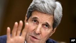 Menlu AS John Kerry memberikan kesaksian di depan Komite Senat AS, Selasa (8/4). 