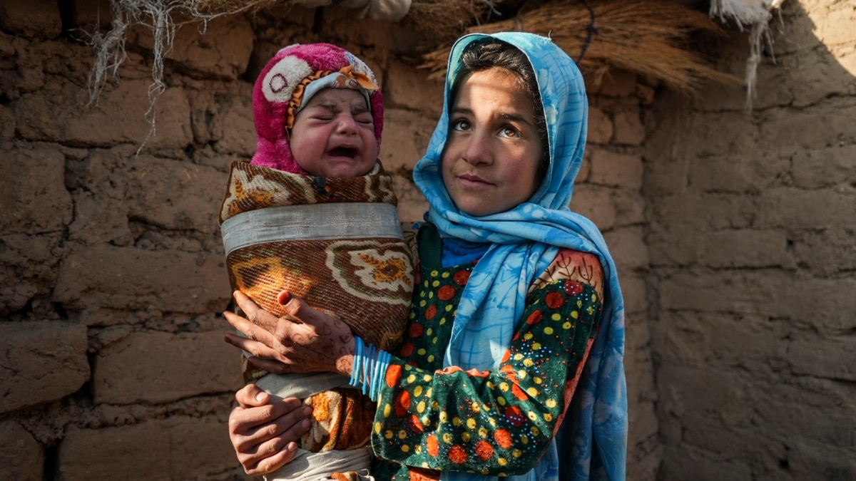 Desperate Parents in Afghanistan Faced with Selling Their Children - Vimarsana News