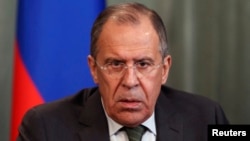 Ngoại trưởng Nga Sergei Lavrov nói hoàn toàn bất thường khi tổ chức bầu cử vào lúc quân đội Ukraine đang 'được sử dụng để chống lại một bộ phận dân chúng'
