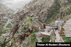 Pemandangan Biara Rabban Hormizd terlihat di Alqosh, Irak, 18 Februari 2021. (Foto: REUTERS/Thaier al-Sudani)