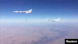 Російські літаки в сирійському повітряному просторі