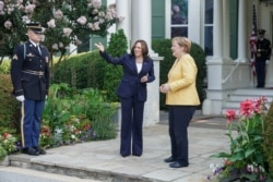 Kamala Harris ve Angela Merkel