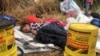 <p>Norelys Medina, una migrante venezolana de cinco años, duerme cerca de la zona rural en la frontera de Colombia y Ecuador. Está enferma con fiebre y diarrea después de viajar con su madre y su hermana a pie durante más de 30 días para llegar a su destino. Ipiales, Colombia, 11 de septiembre de 2019. Foto: Celia Medoza - VOA.</p>
