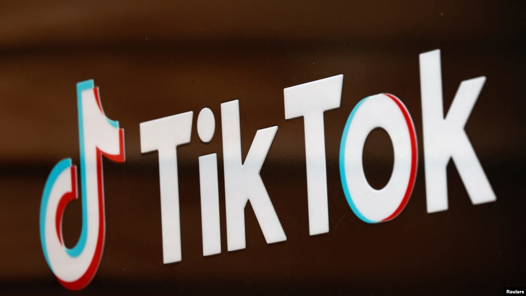 资料照片：位于加利福尼亚州的抖音国际版TikTok的美国公司总部外的标识。(2020年9月15日)(photo:VOA)