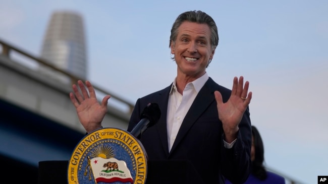 Newsom es conocido por sus políticas contra el cambio climático en California.