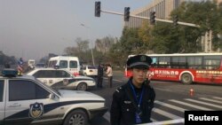 1月6日警察在山西省委大楼外执勤