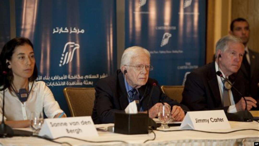 Mantan Presiden AS Jimmy Carter dalam konferensi pers di Kairo, Mesir (26/5). 