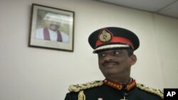 Mantan panglima militer Sri Lanka, Jenderal Sarath Fonseka dibebaskan dengan jaminan 8.000 dolar AS (foto: dok).