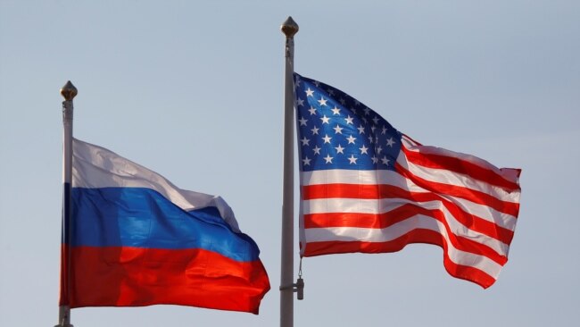 美国与俄罗斯国旗