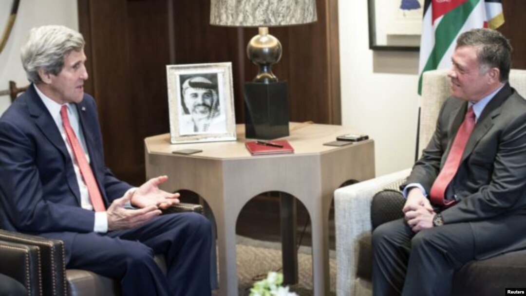 Hari Minggu (5/1), Menlu AS John Kerry bertemu Raja Yordania Abdullah di Amman membahas perundingan damai Israel-Palestina. 