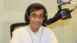 Prince Sisowath Thomico, former Secretary of King Sihanouk and a senior official of the opposition CNRP party discusses the root causes and potential solutions to Cambodia’s border demarcation problem with Vietnam on VOA Khmer’s Hello VOA radio call-in show, Monday, August 31, 2015. (Lim Sothy/VOA Khmer) 