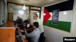 مقدمات تحویل اداره مرزی غزه یک ماه پیش آغاز شده بود. 