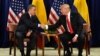 En la foto los presidentes de Colombia, Iván Duque, y de Estados Unidos, Donald Trump, se dan la mano durante la Asamblea General de la ONU. [Foto: cortesía].