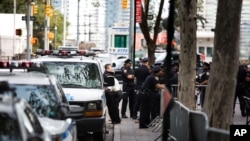 Ovih dana uobičajen prizor - uveliko povećan broj policajaca na ulicama New Yorka
