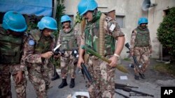 Des Casques bleus de la Mission des Nations unies en Côte d'Ivoire (Onuci), à Abidjan, Côte d'Ivoire