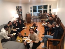 Rosfatima Jamal berkumpul dengan teman-teman dari berbagai negara yang kini tinggal di AS (dok: Rosfatima Jamal)