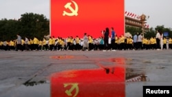 北京天安門廣場樹立中共黨旗慶祝中共建黨100週年。 （2021年7月1日）