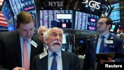 Suasana di lantai bursa New York Stock Exchange (NYSE) di New York, 9 Maret 2020. (Foto: dok).