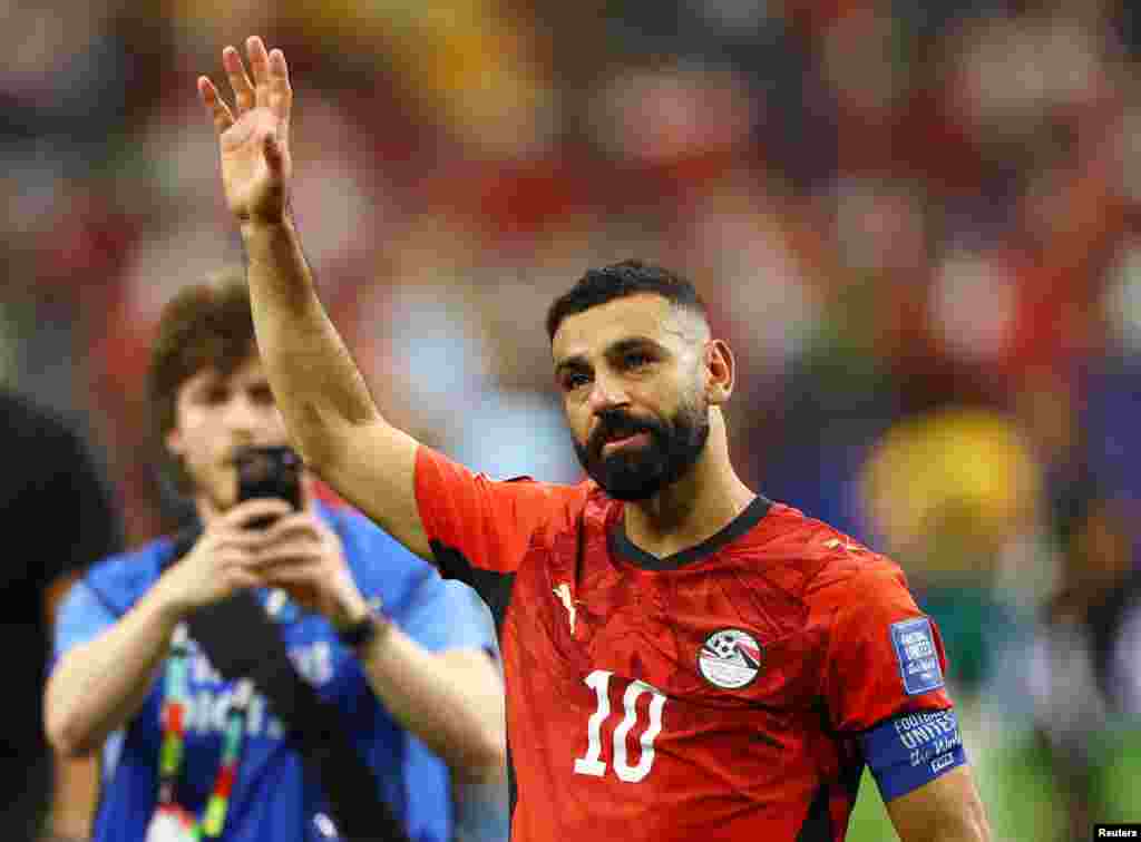 خوشحالی محمد صلاح، کپتان تیم ملی مصر، پس از پیروزی در مقابل آسترالیا در مرحله یک‌ شانزدهم جام جهانی ۲۰۲۶ و صعود به مرحله یک‌ هشتم