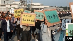 Мусульмани у Китаї протестували проти демонтажу новозбудованої мечеті