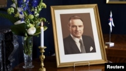A memorial photo of the former Finnish President Mauno Koivisto, at the presidential castle in Helsinki, Finland, May 13, 2017. 