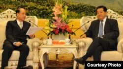 海基會董事長林中森和中國政協主席賈慶林進行會晤(照片來源:海基會)