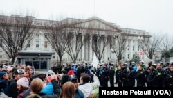 En images : près de 500 000 participants à la Marche des femmes à Washington D.C.