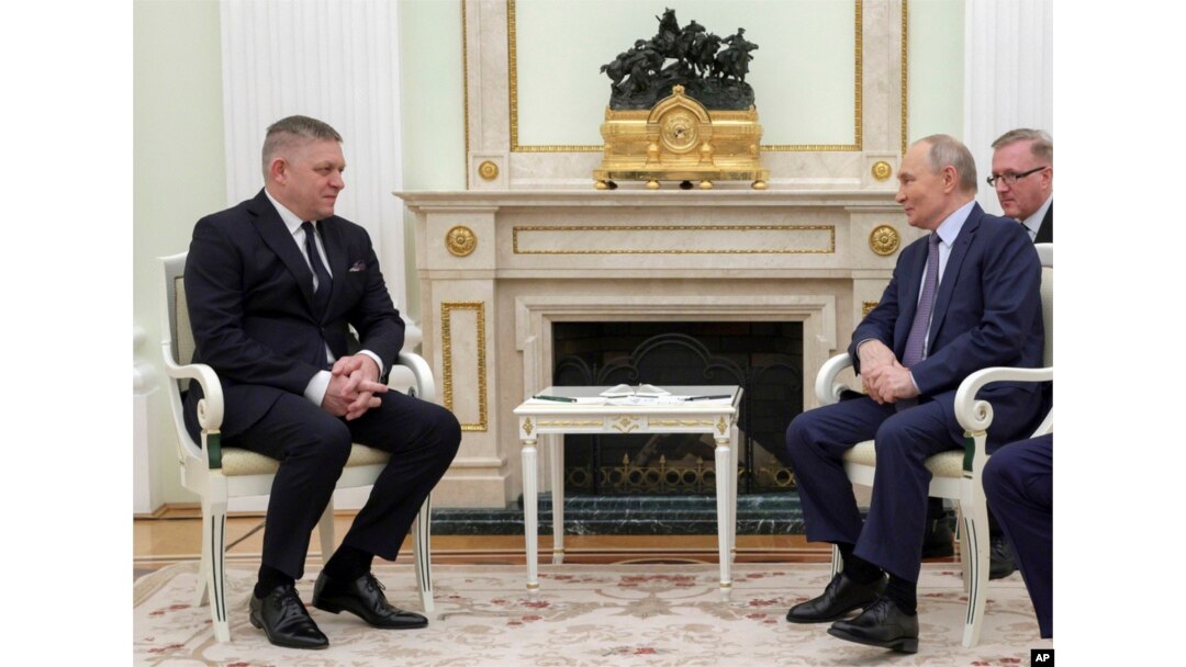 Ruski predsjednik Vladimir Putin sa slovačkim premijerom Robertm Ficom, Moskva